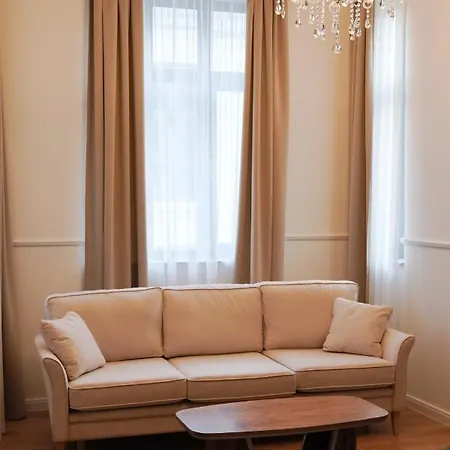 Apartment Felix Kanitz - In The Heart Of Kapana District Plovdiv