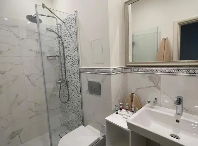 Felix Kanitz - In The Heart Of Kapana District * 普罗夫迪夫